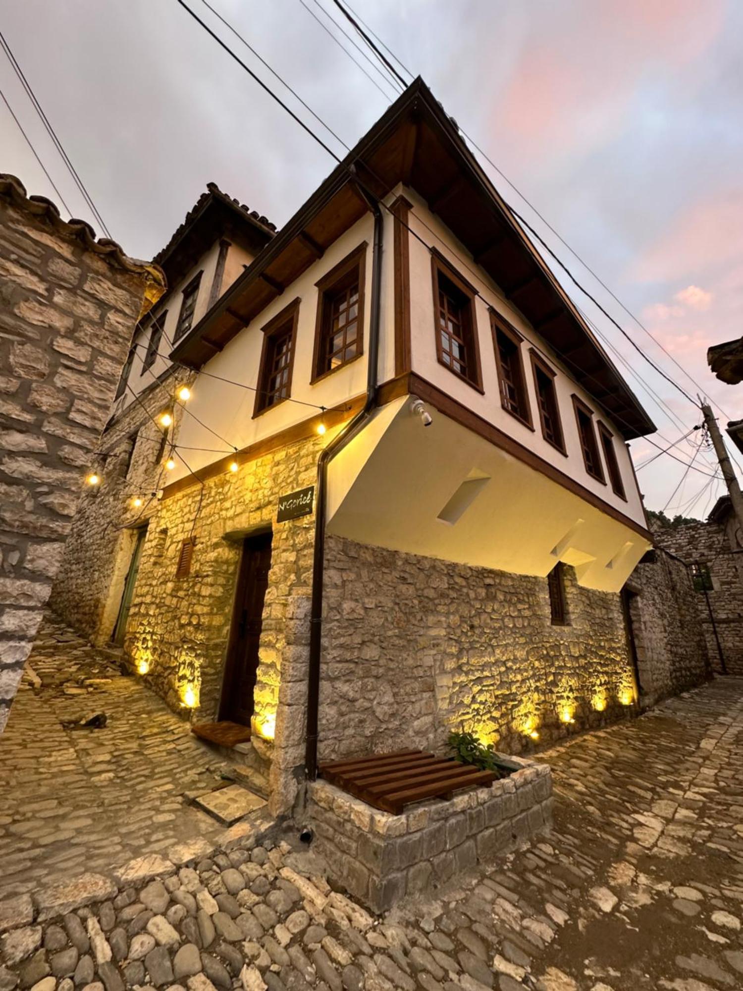 N'Gorice Hotel Berat Buitenkant foto